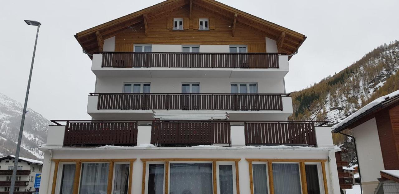 Haus Astoria Lägenhet Saas-Grund Exteriör bild