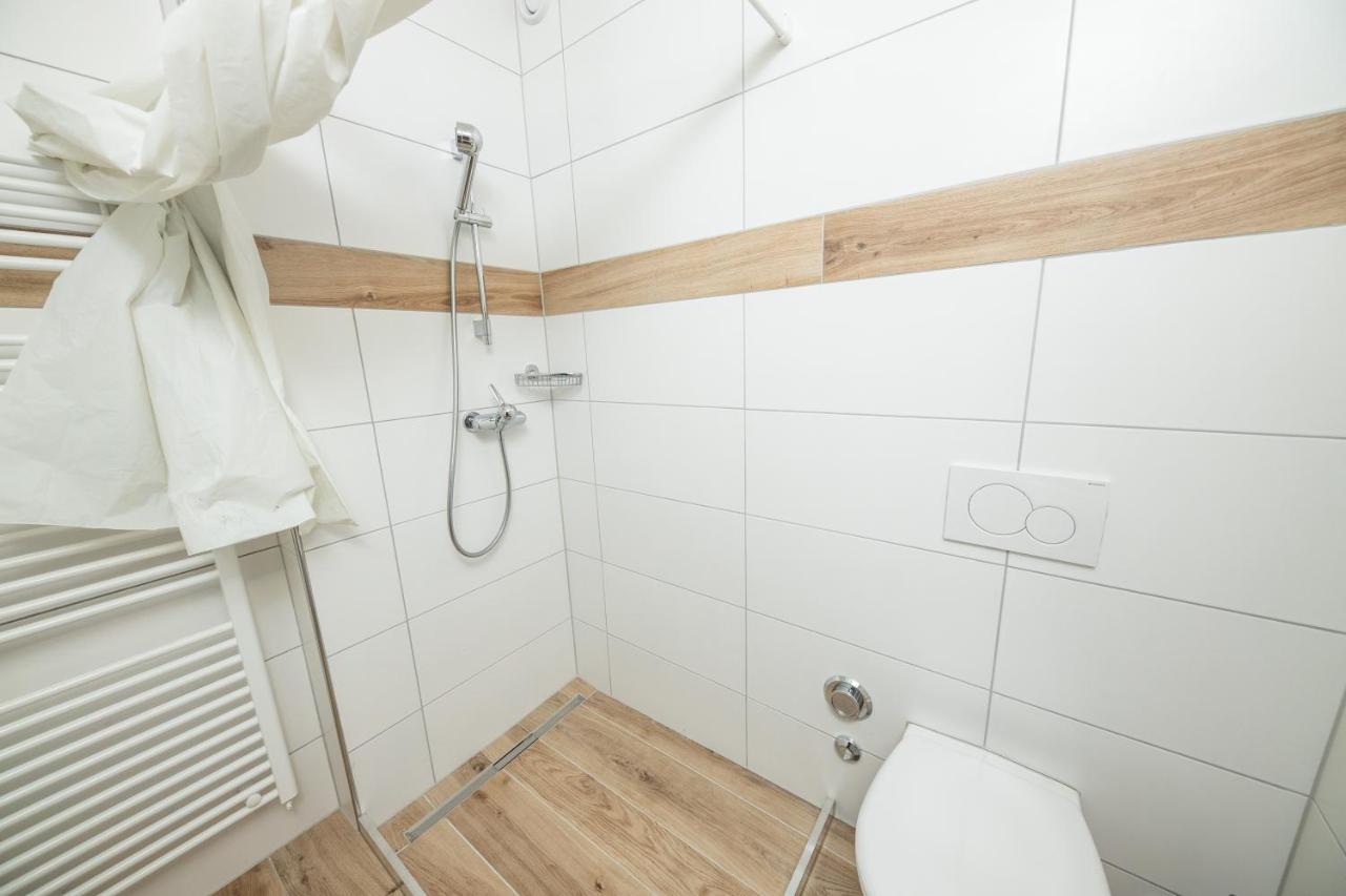 Haus Astoria Lägenhet Saas-Grund Exteriör bild