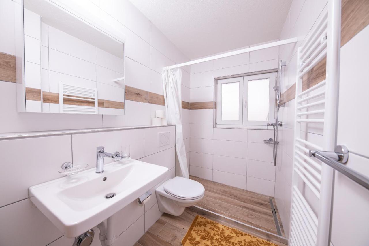 Haus Astoria Lägenhet Saas-Grund Exteriör bild